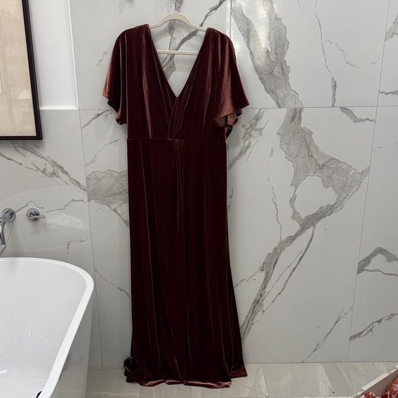 Revelry Plus Size Deep Burgundy Formal Velvet Dress | Plus Size - Picture 2 of 9